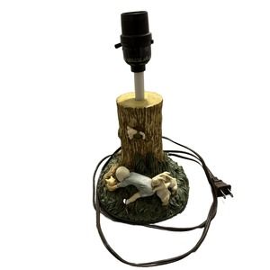 Vintage Disney Winnie The Pooh Tree Lamp Pooh Stuck in Rabbit Hole 11” 60watt